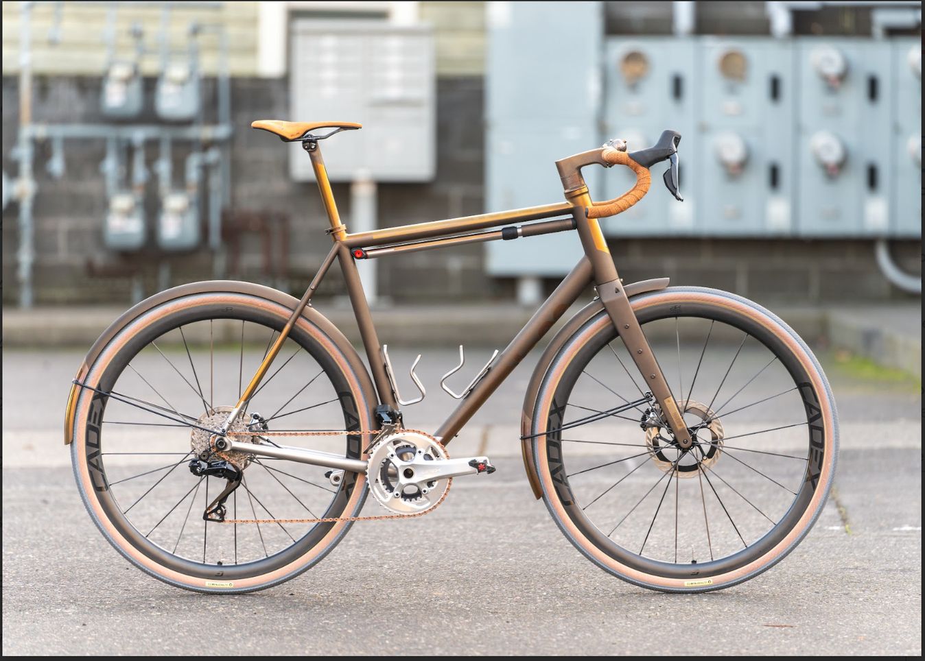 This custom No22 Drifter with 12-speed Dura-ace and limited silver GRX is definitely an eye catcher