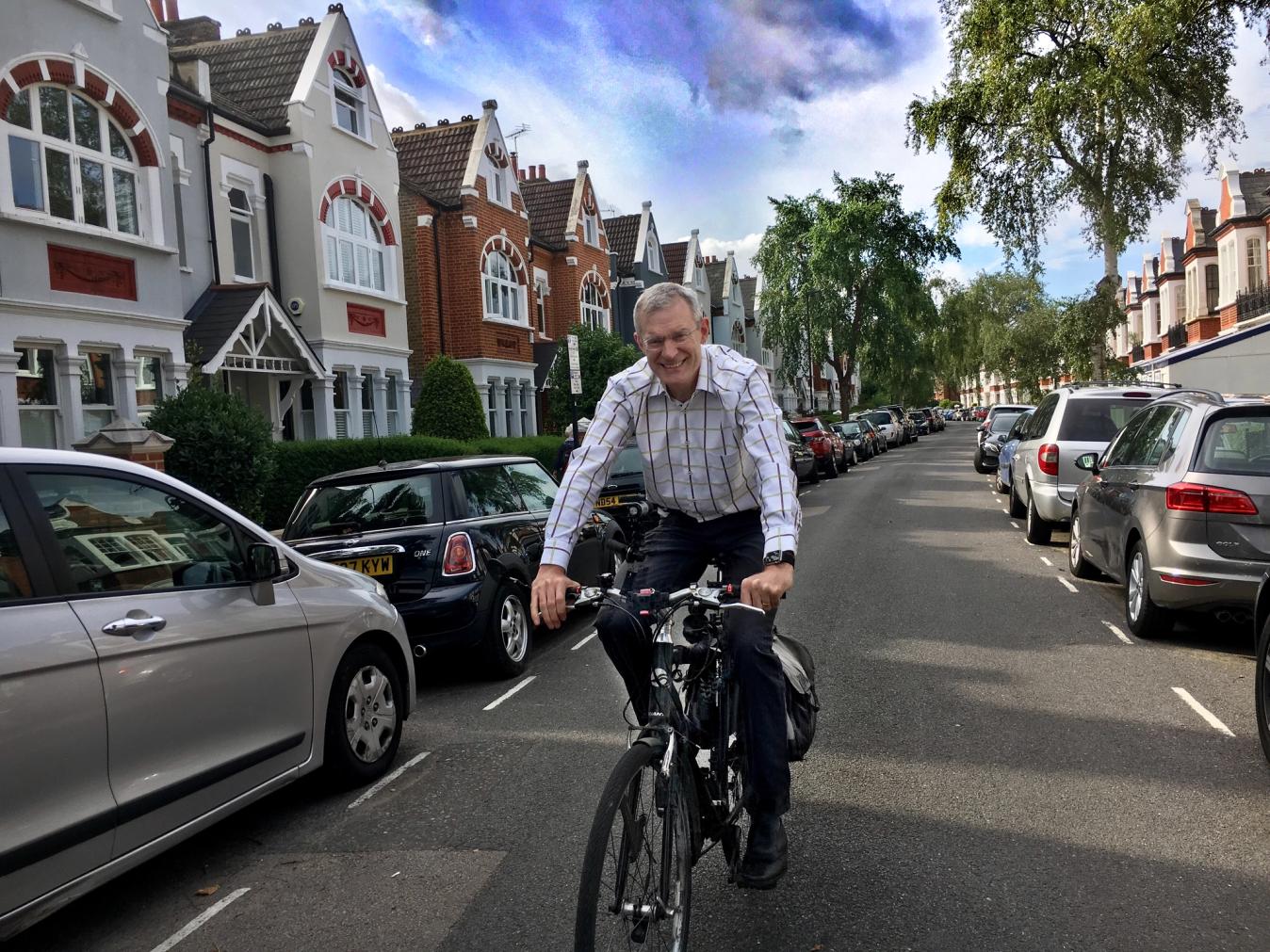 Jeremy Vine cycling in London