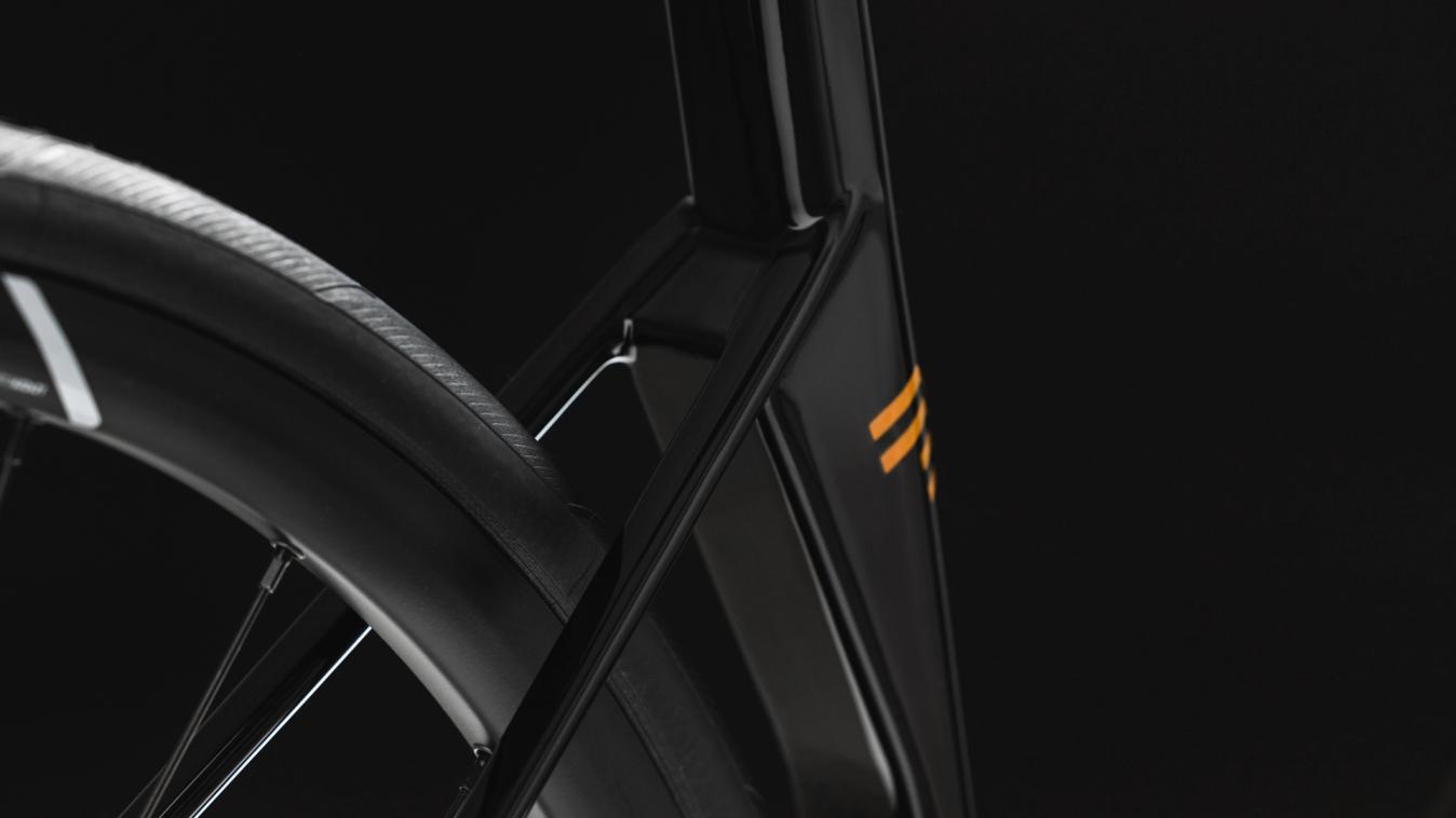 The redesigned rear triangle improves aerodynamics