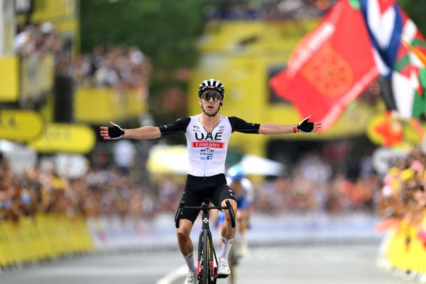 Adam Yates (UAE Team Emirates) wins stage 1 of the Tour de France