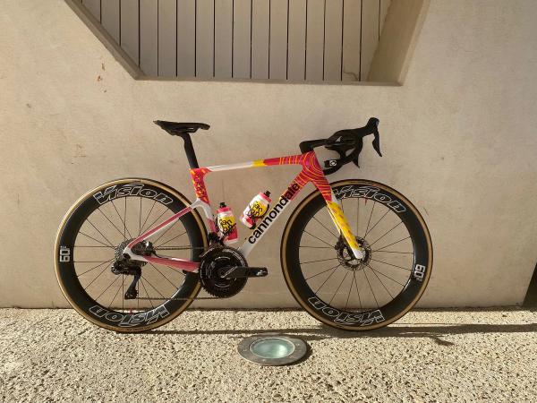 Richard Carapaz will be riding this bike for the 2024 season with team EF Education-Easy Post