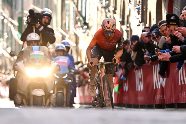 Tom Pidcock (Ineos Grenadiers) raced to fourth in Strade Bianche