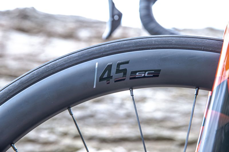 Vision aim to 'bring technology derived from the Metron to a highly accessible price' with new SC45 and SC60 wheels - GCN