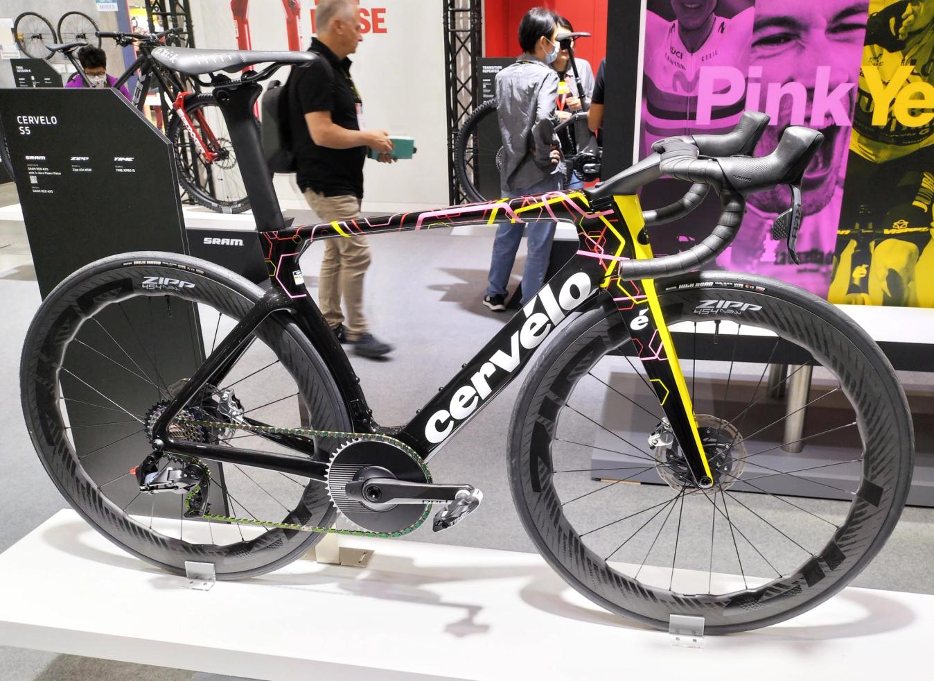 This Cervélo S5 has been an all-conquering WorldTour machine over recent seasons, piloted to lots of success by Visma-Lease a Bike and their riders, including Wout van Aert and Jonas Vingegaard