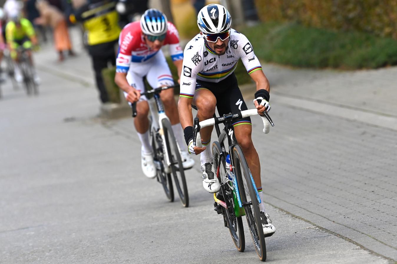 Julian Alaphilippe was a sensation on debut at the Tour of Flanders in 2020