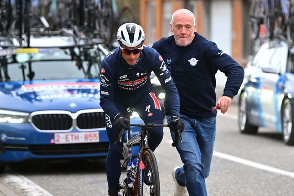 Julian Alaphilippe gets back on after one of the many incidents he faced on Saturday