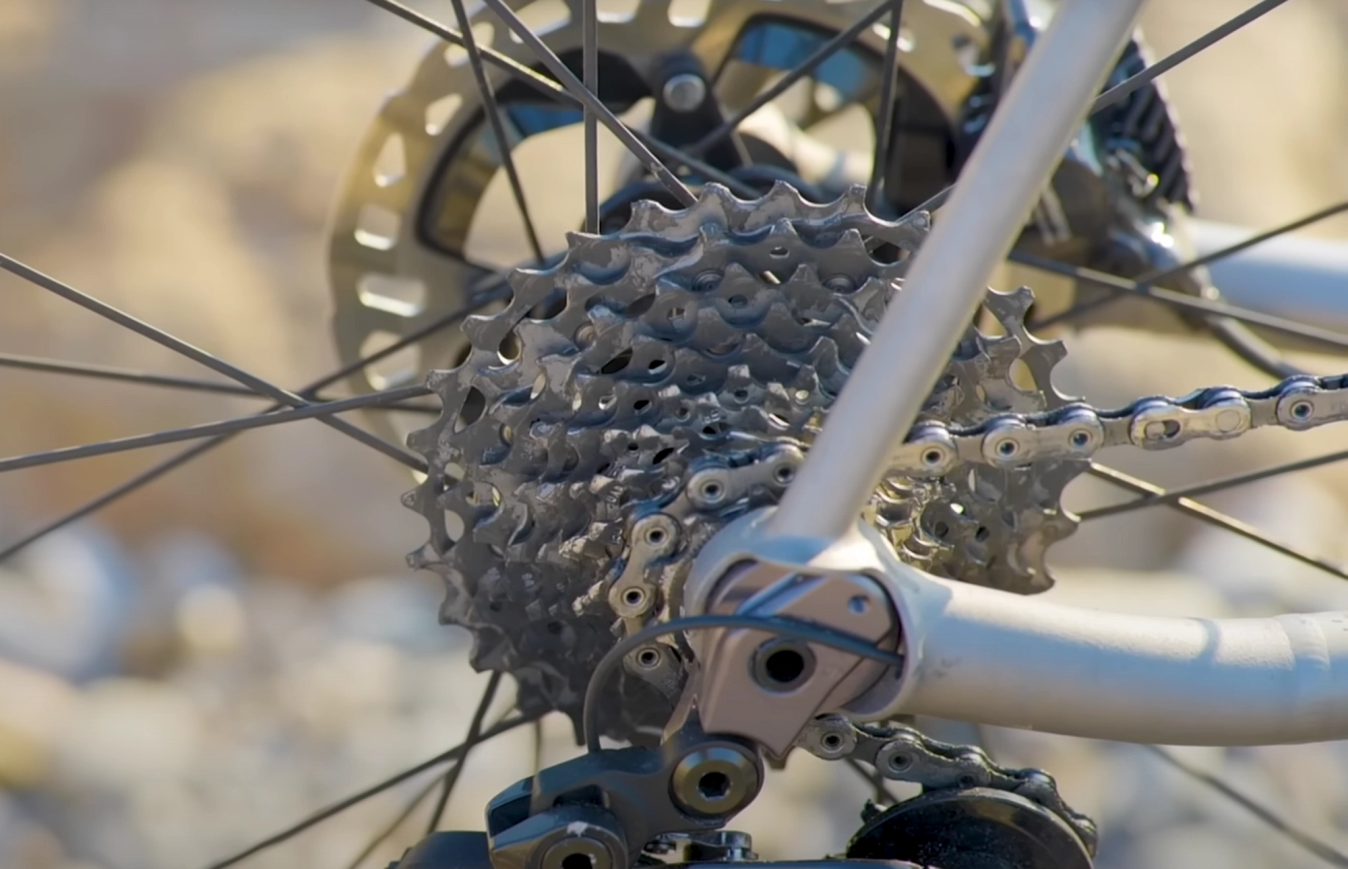 The 11-30t cassette provided enough gears for Si to conquer the climbs