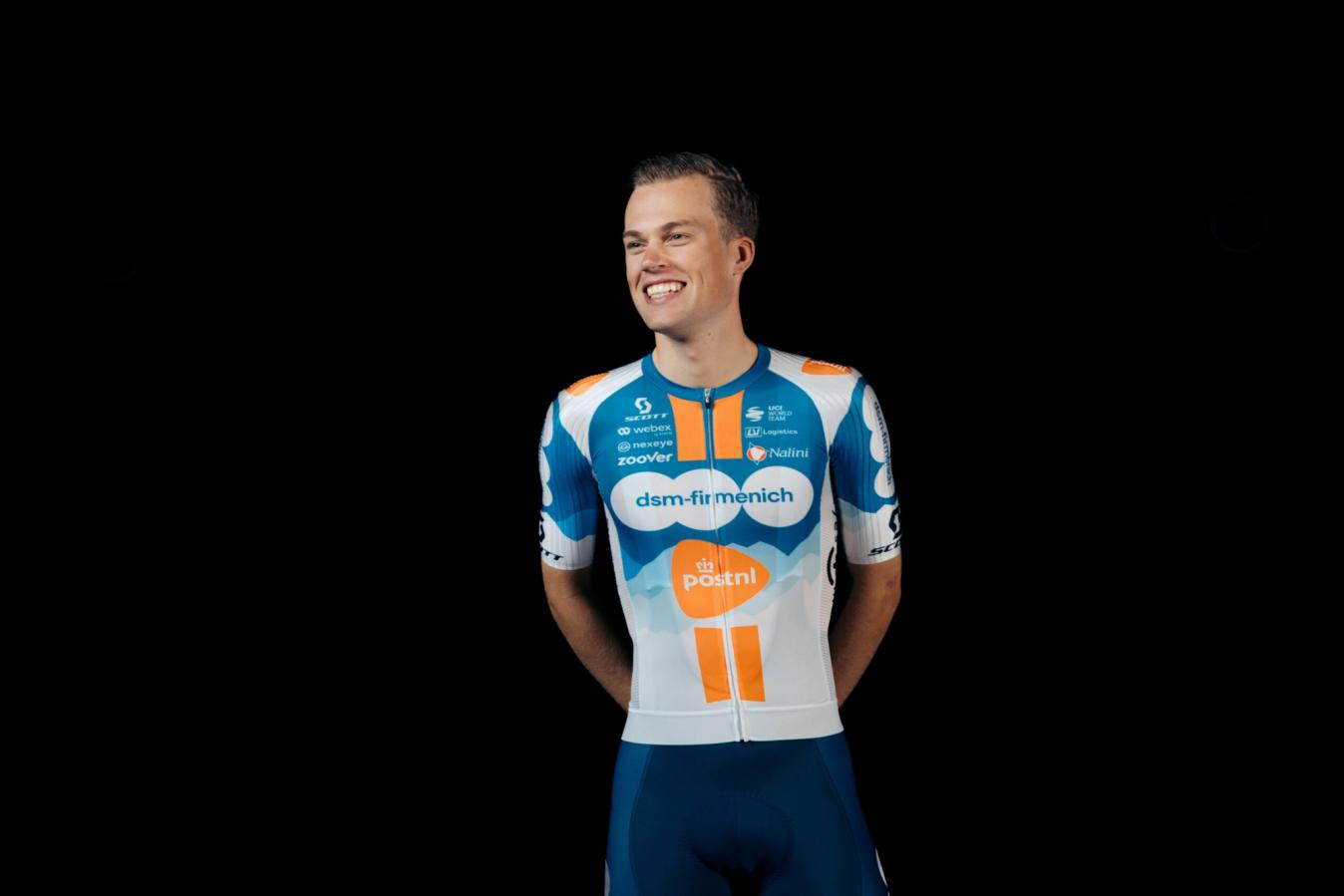 The new dsm-firmenich PostNL kit looks perfect for a summer's day