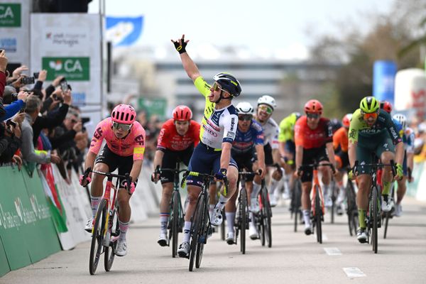 Gerben Thijssen celebrates winning stage 1 of the Volta ao Algarve