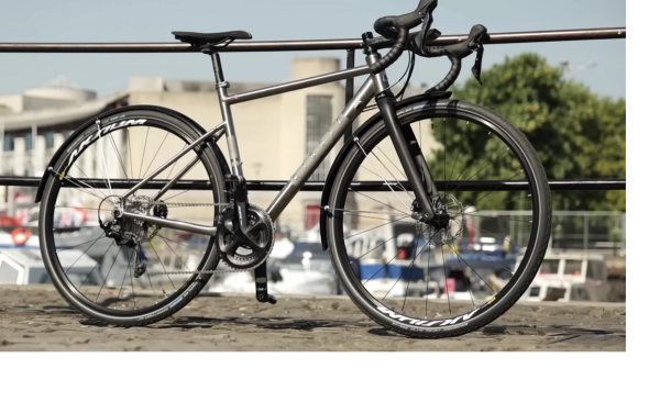 Ribble CGR Ti – titanium is prized for its strength and light weight