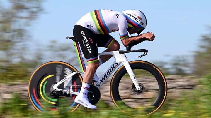 Remco Evenepoel is the world time trial champion and won against the clock at the Volta ao Algarve earlier this season