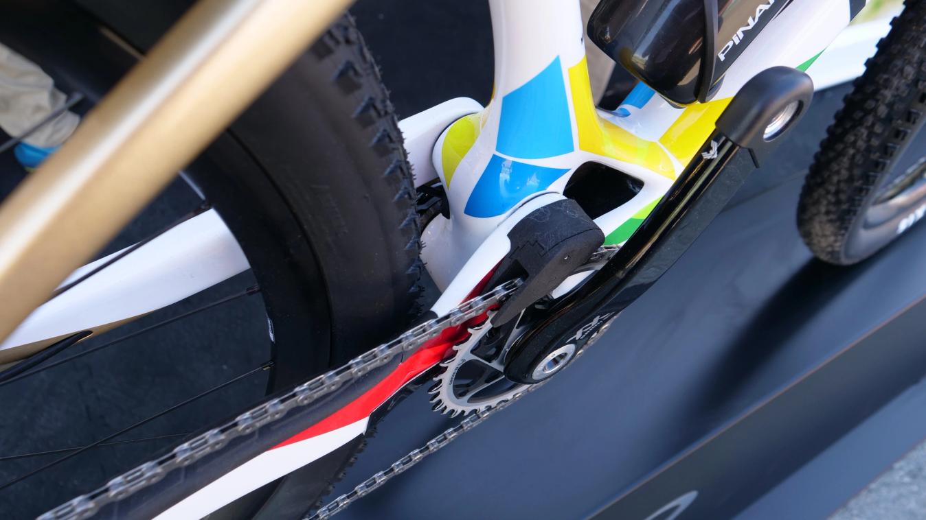 With no bridge between the chainstays, Pinarello has been able to move the rear wheel closer to the bottom bracket, increasing how snappy the bike feels
