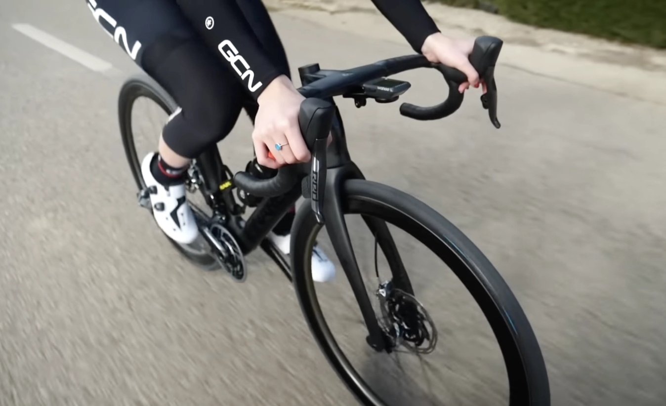 Narrower bars and smaller brake levers can make a men's bike fit better
