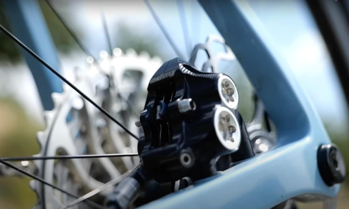 Hope's RX4+ brake callipers come in lighter than SRAM's offering 