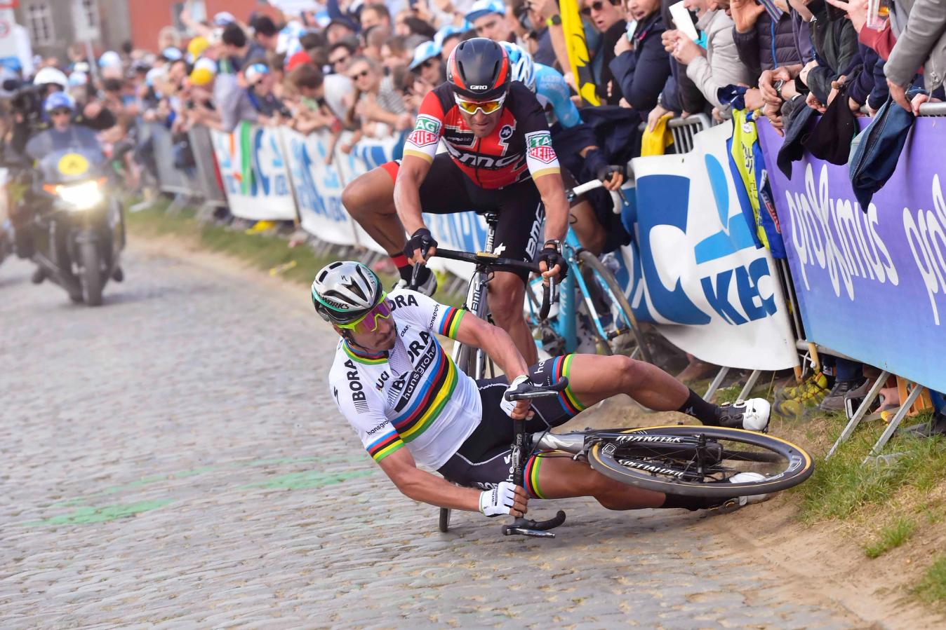 The moment Sagan and Van Avermaet crashed on the Oude Kwaremont