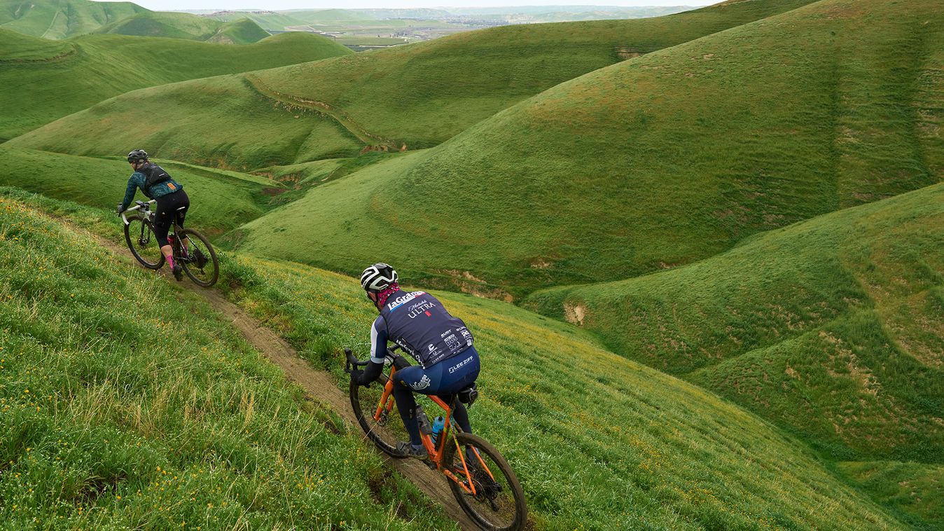 Riders take on the cow-made single-track of the Rockcobbler