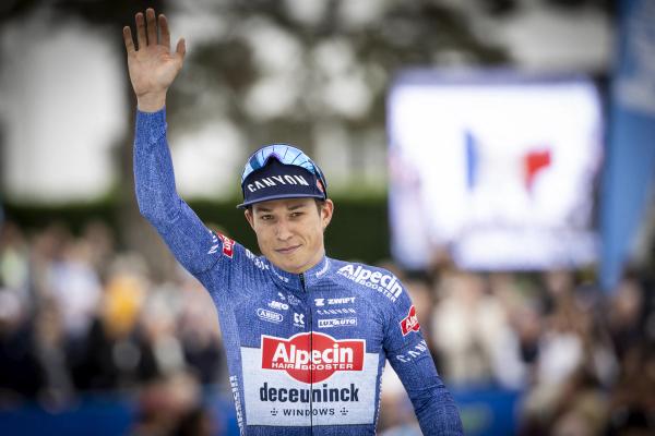 It is looking increasingly unlikely that Jasper Philipsen will wave goodbye to Alpecin-Deceuninck at the end of the season