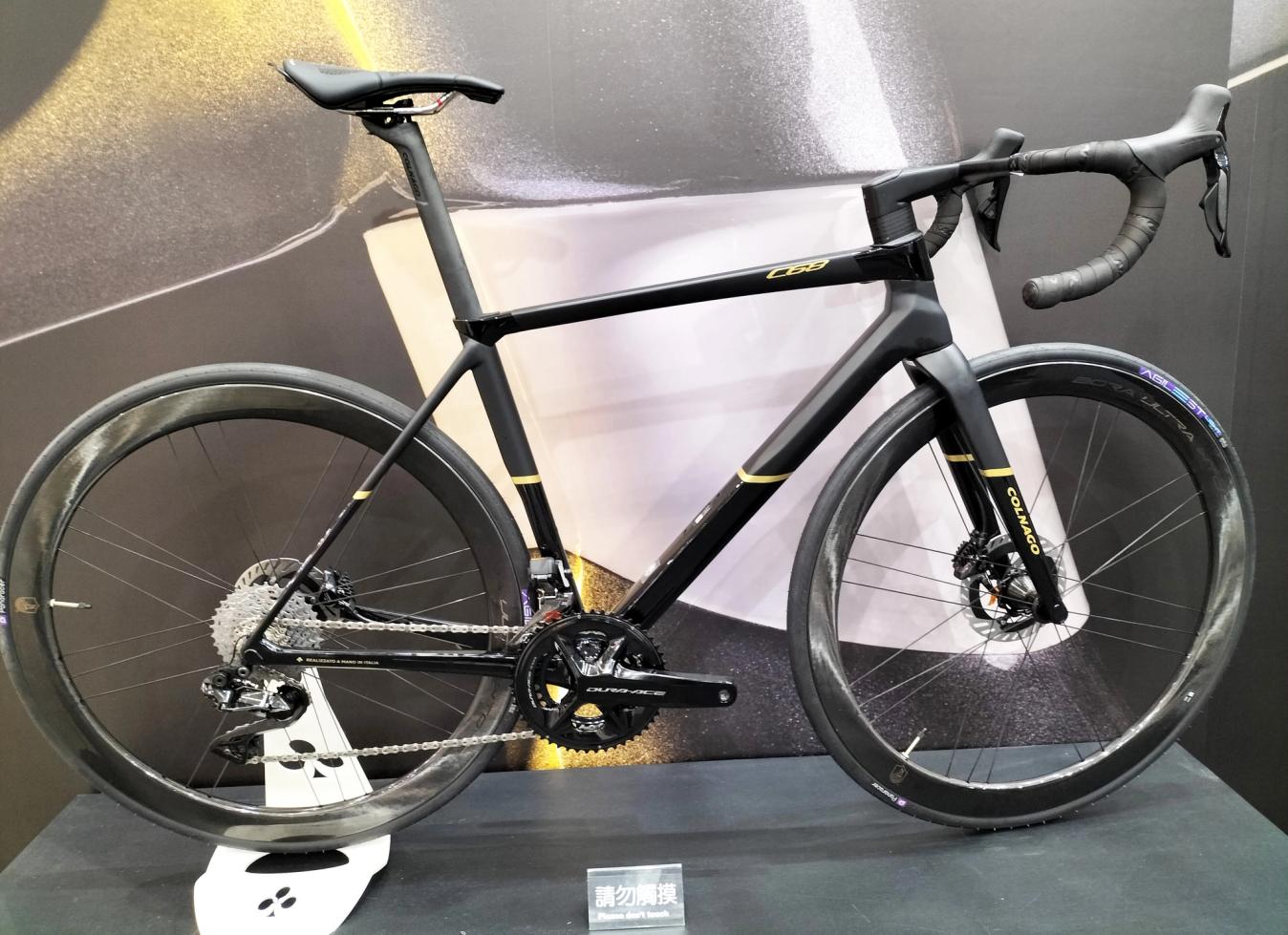 Colnago's C68 isn't raced at WorldTour level, that's taken care of by the brand's V4Rs. It's still a seriously high-performing, lightweight bike and this special-edition colourway is a real eye-catcher