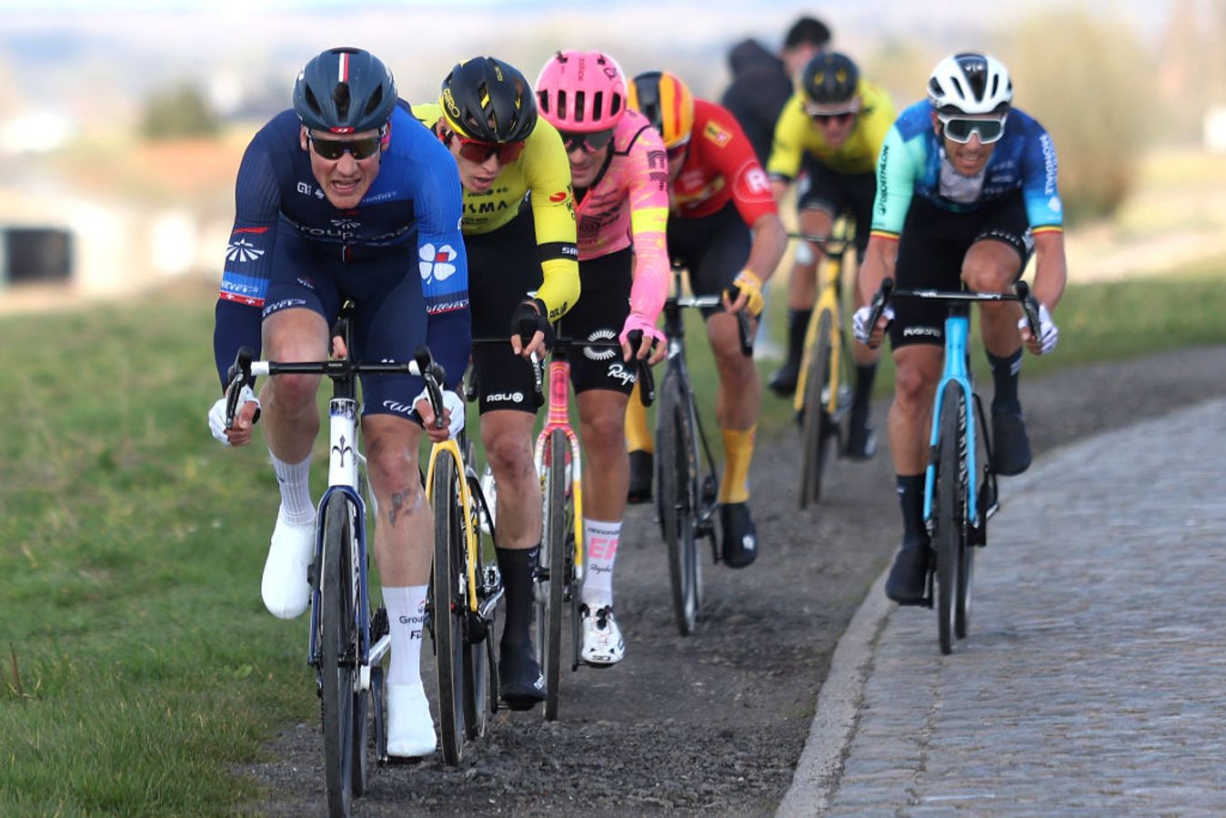 Stefan Küng (front left) could become the first Swiss rider to win the Tour of Flanders since Fabian Cancellara in 2014