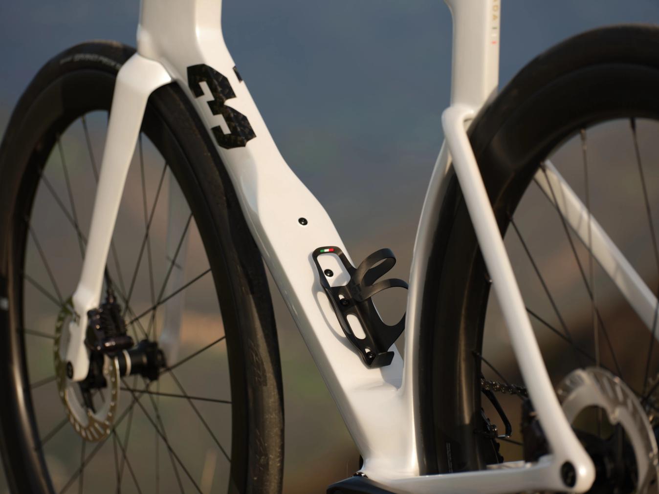 The downtube flares to shield water bottles from the wind in the name of aerodynamic efficiency 
