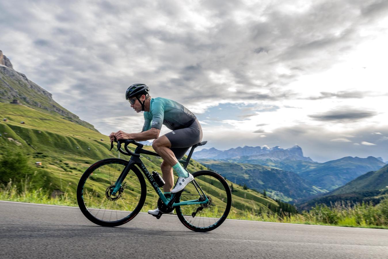 The Bianchi Specialissima is built for the climbs