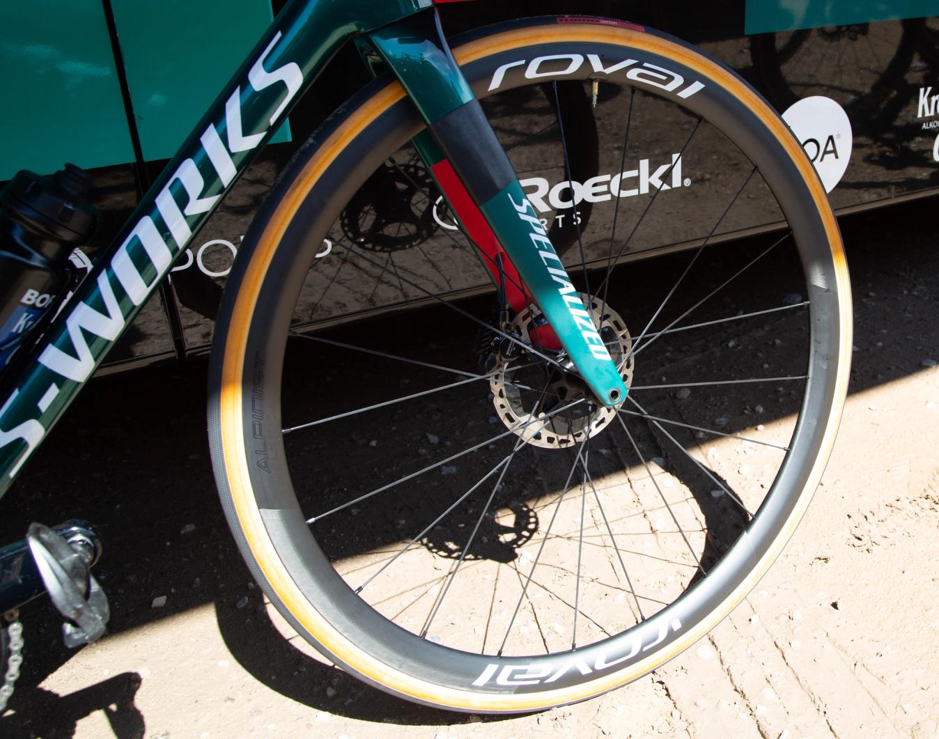 Roval's Alpinist wheels are fairly shallow for a flat stage