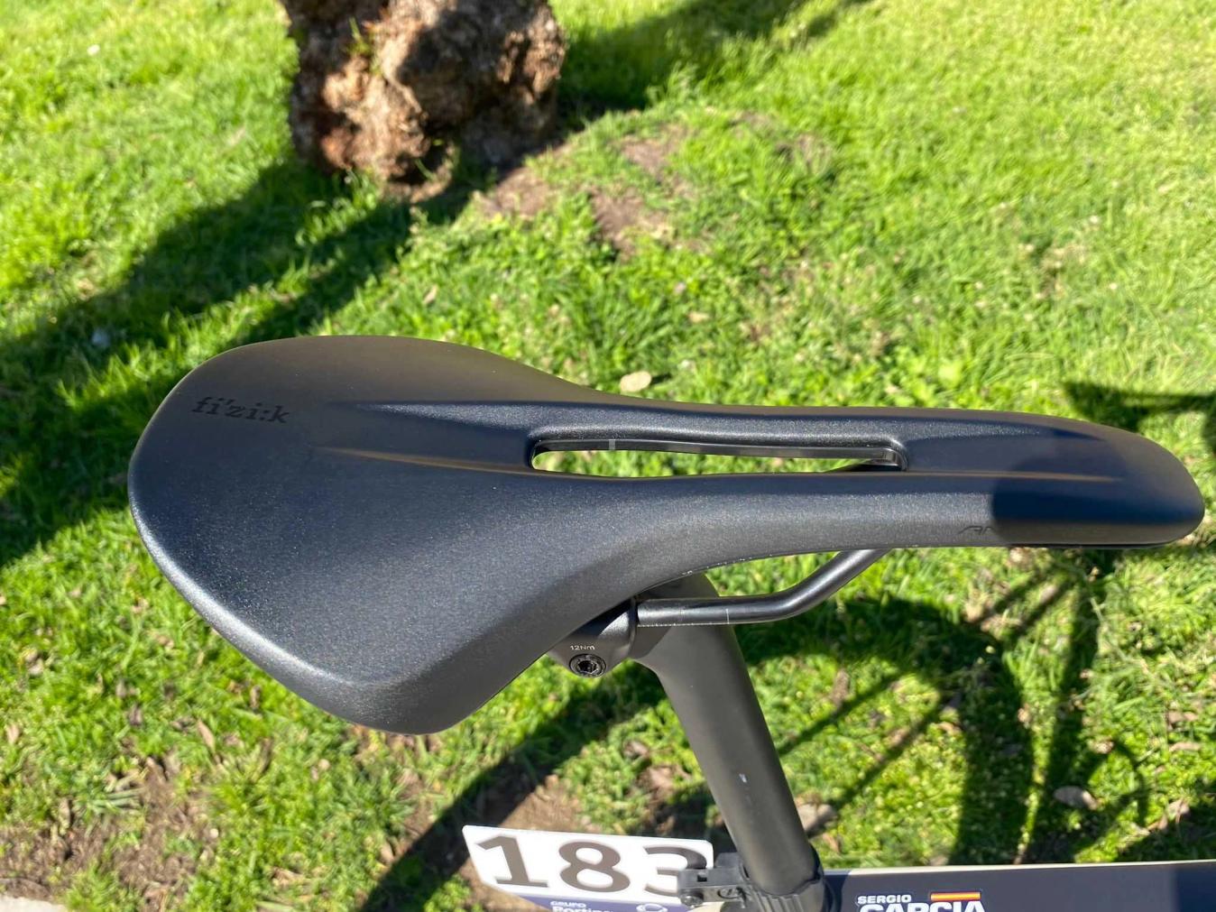 The Fizik Antares saddle features a cut out