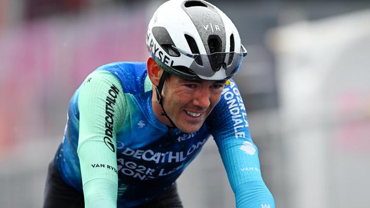  Ben O’Connor lost more time to his podium rivals on stage 17 of the Giro d'Italia