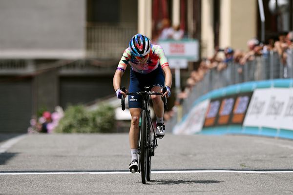Antonia Niedermaier (Canyon-SRAM) went solo for 25km to win stage 5 of the Giro d’Italia Donne