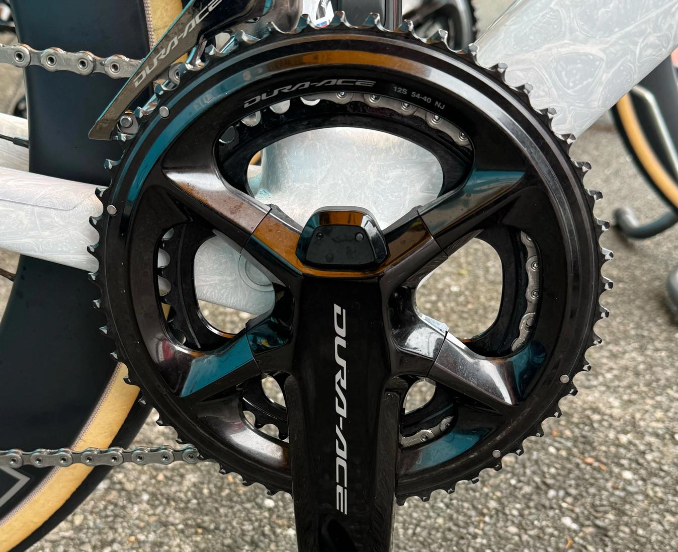 Mulubrhan kept things simple with a standard 54/40-tooth crankset