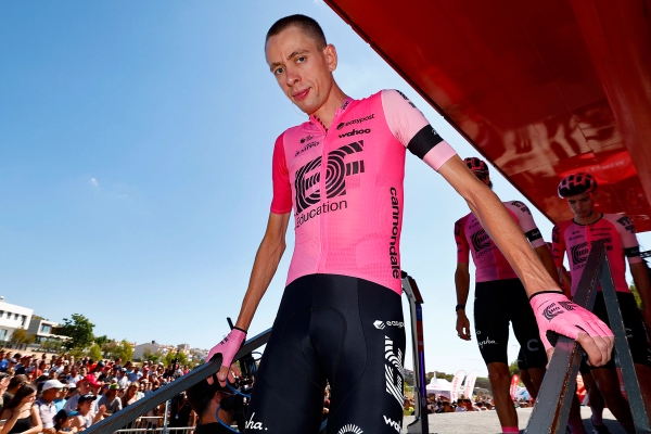 Hugh Carthy will ride for EF Education-EasyPost once again in 2024