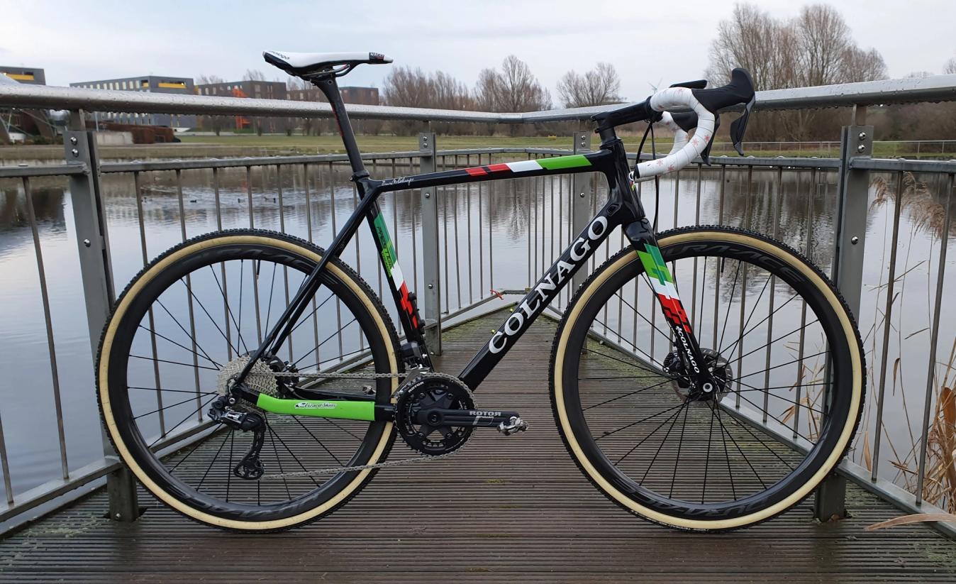 This Prestige, Colnago's dedicated cyclo-cross bike, has a stunning Italian colourway