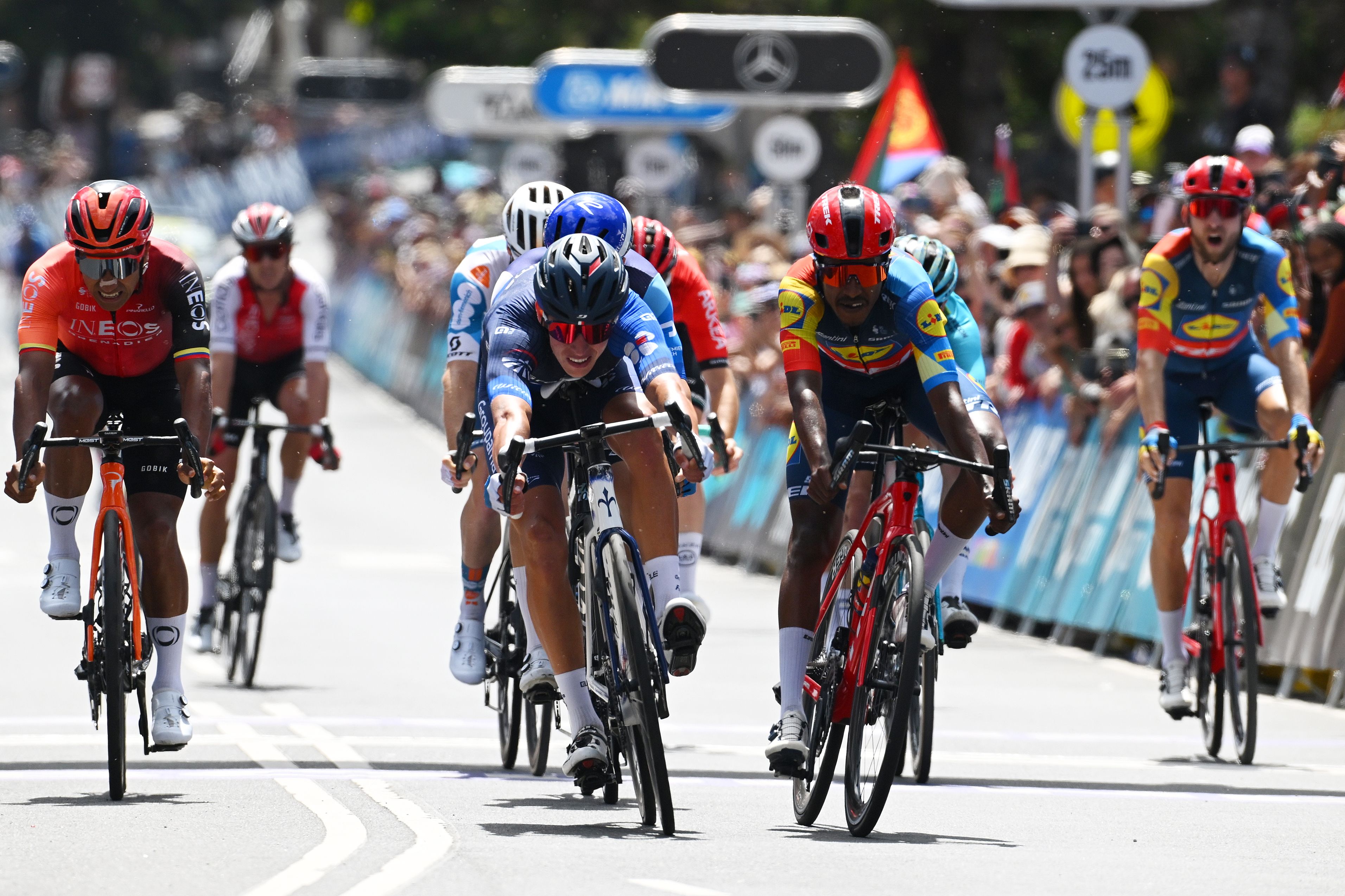 Cadel Evans Great Ocean Road Race Laurence Pithie narrowly beats