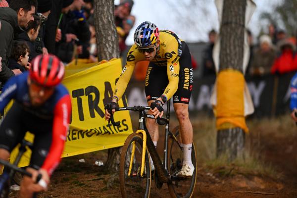 Wout van Aert races in Heusden-Zolder on his gravel bike