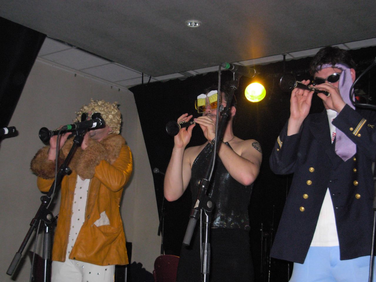 Le bal des chapeaux