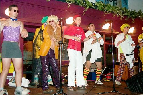 Les Groove Boys offrent une plongée surprenante dans le monde magique des années 80.