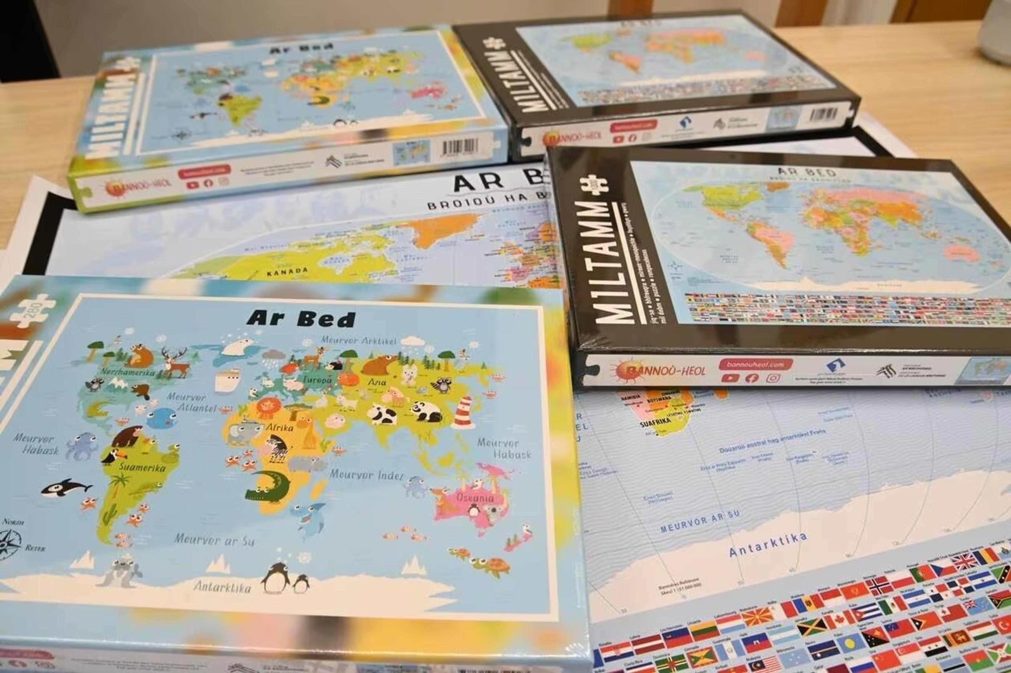 Le premier puzzle représentant la carte du monde en langue bretonne vient de sortir