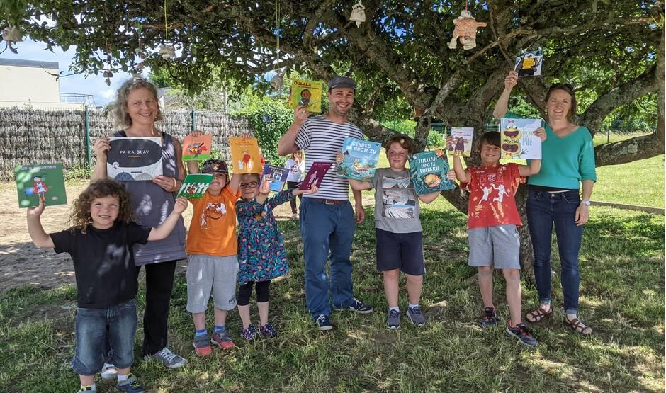 Moëlan-sur-Mer. Des livres en breton pour passer un été studieux