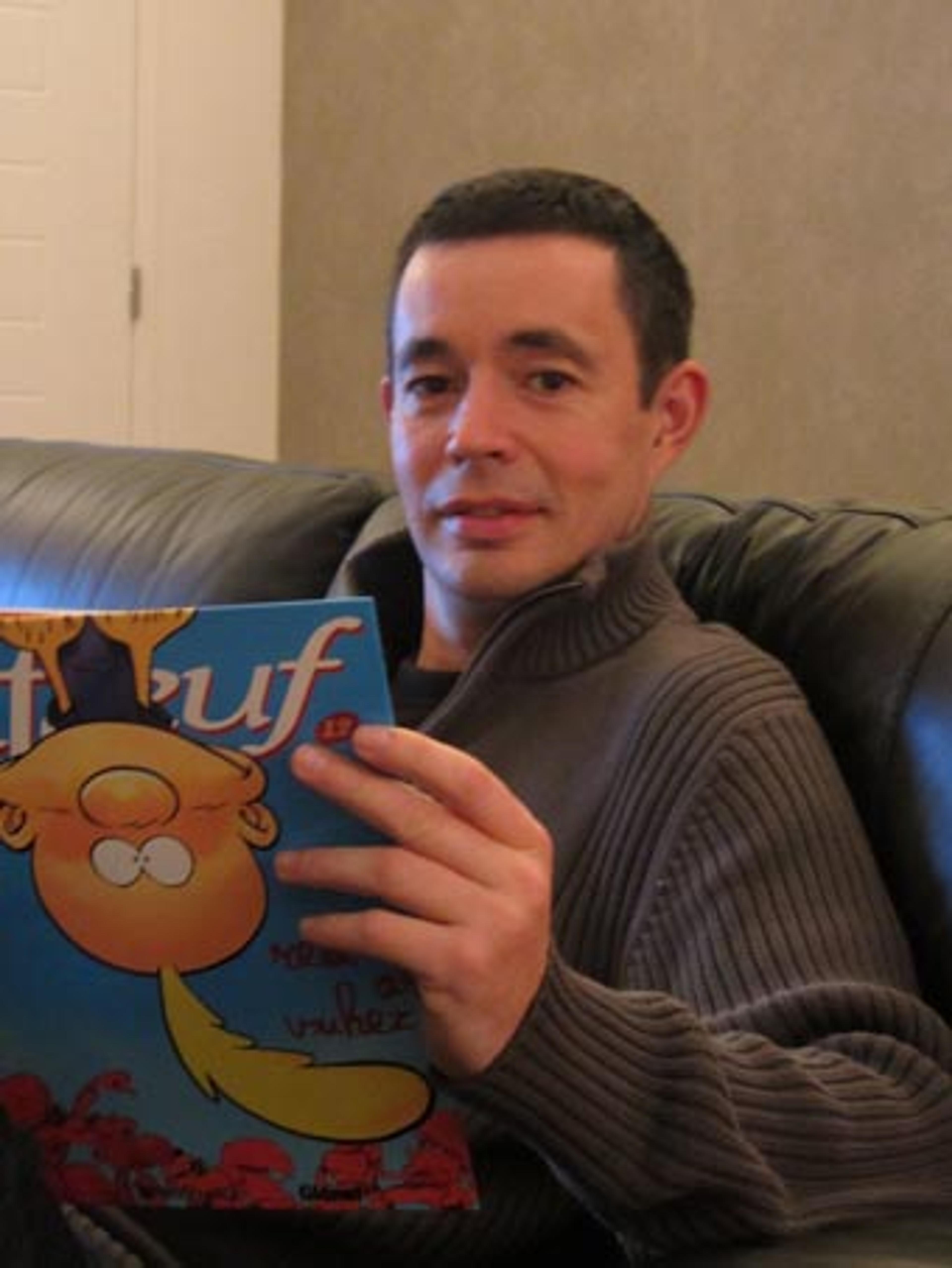 Arno Elegoed : "Etre sonerezh hag embann, etre kelenn ha seniñ"