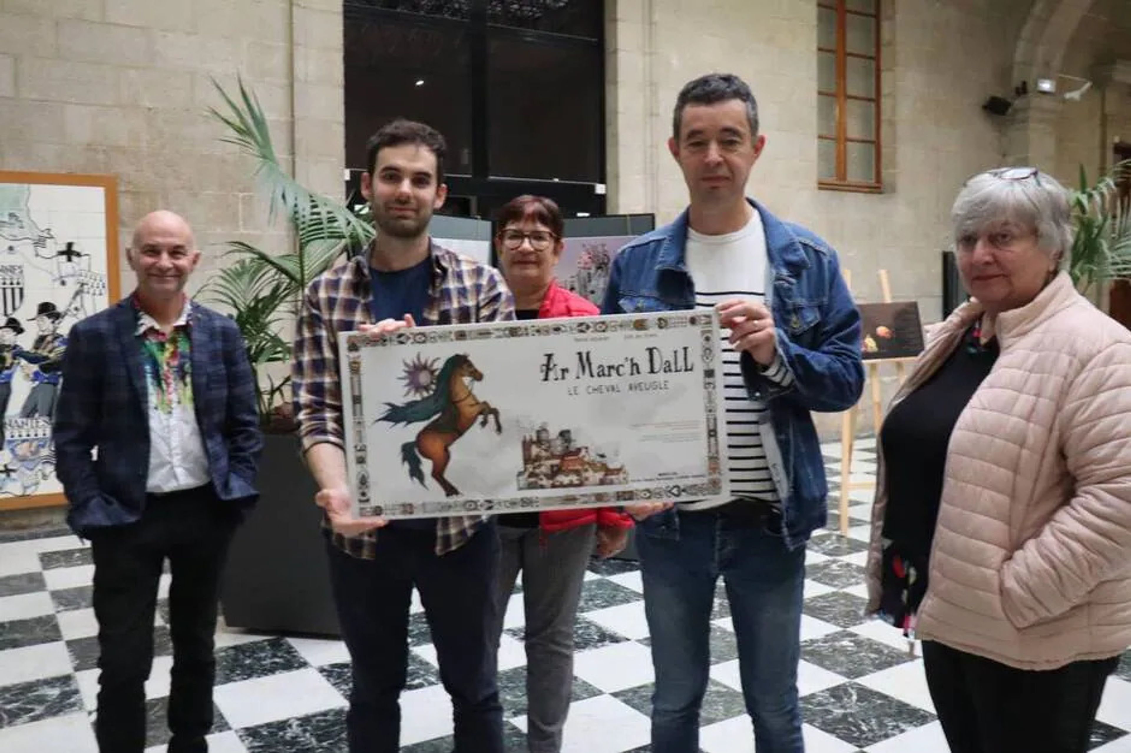 Quimper. L’œuvre bretonne et musicale Ar Marc’h Dall s’expose tout en illustration à la mairie