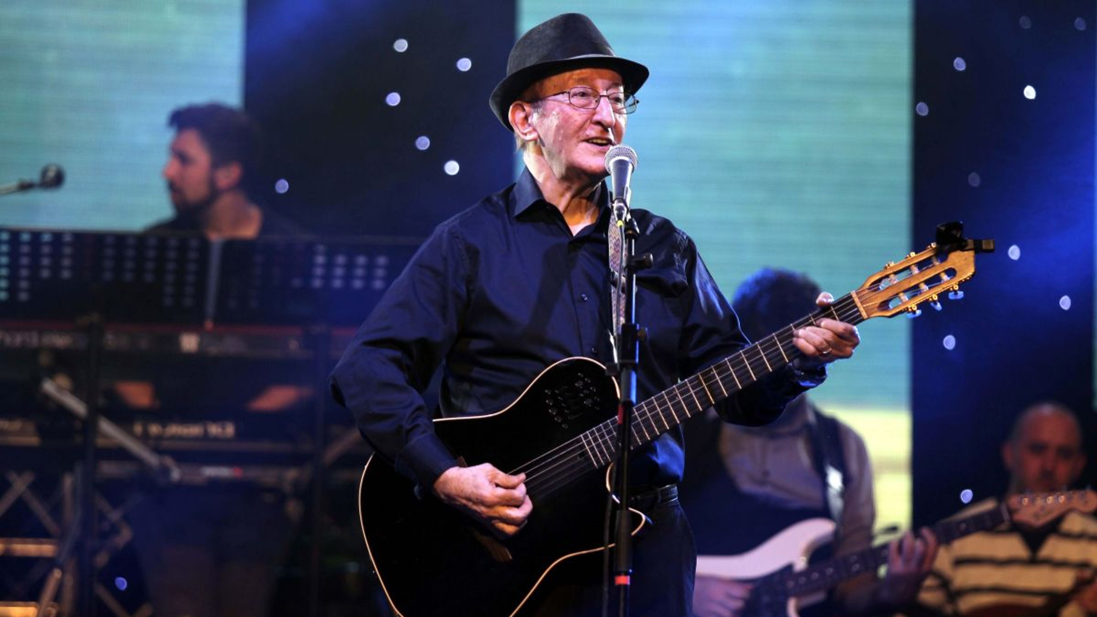 Les “frères” bretons d’Idir rendent hommage au chanteur kabyle décédé