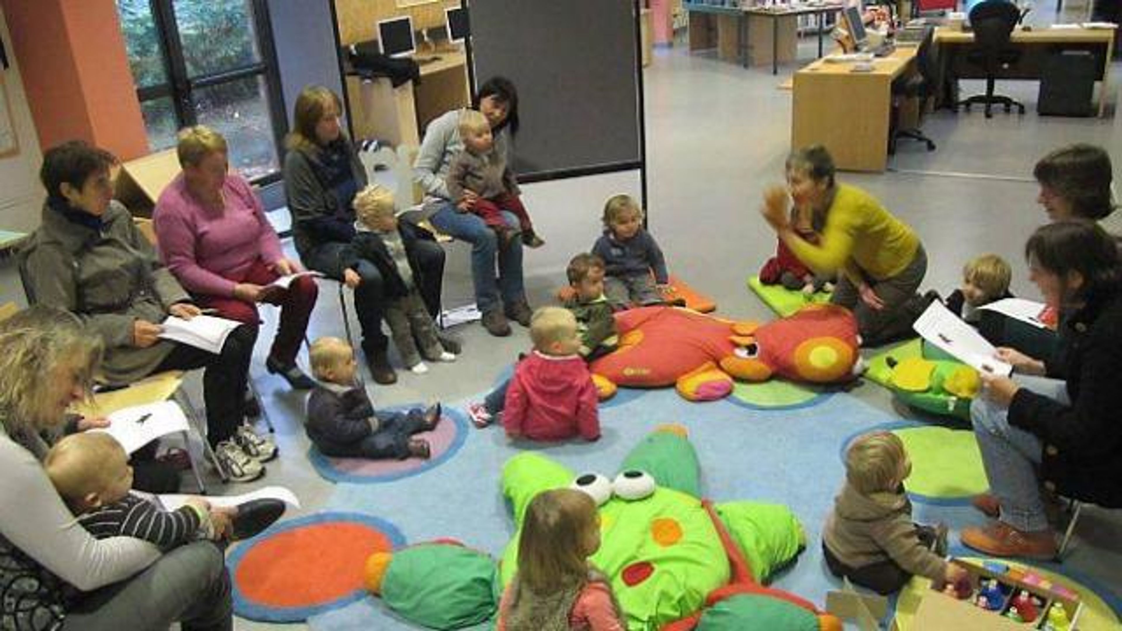 Petit Ours Brun lu en français et en breton aux petits