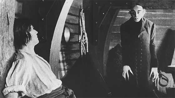 Blod är tjockare än vatten: Hypen kring nya Nosferatu och gotiska boktips