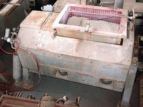 Pangborn vibratory tub tumbler 6 cubic feet deburr machine