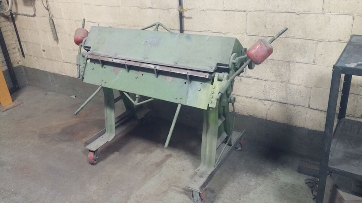 Brown Boggs Apron Brake 48" x 16ga Great condition!