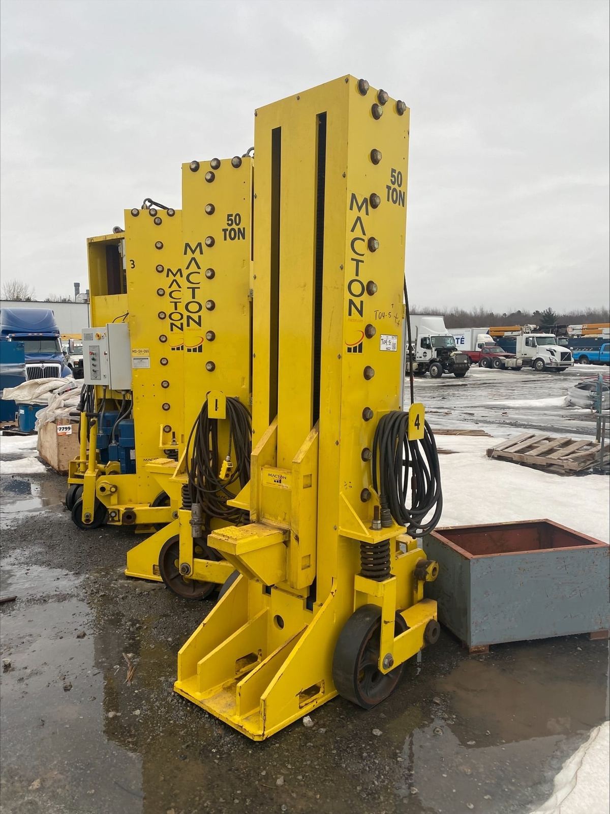 200 Ton JACKS (set of 4) for Locomotives, etc.