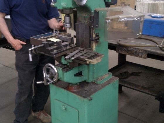 Vertical Milling machine, knee type, full features. all cast iron, (INOUE, Japan)