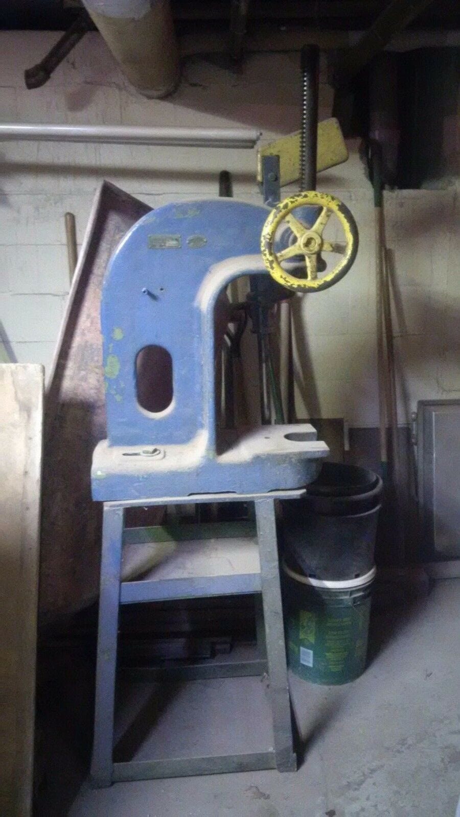 Greenerd-3-Ratchet-Style-Arbor-Press