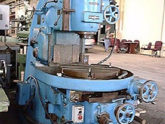 24inch rotary table, from Cincinnatti rotary milling machnes, X & Y, precision.