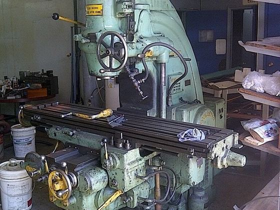 Milwaukee K&T, vert. Milling, Mod. CSM, 13½ x 64”